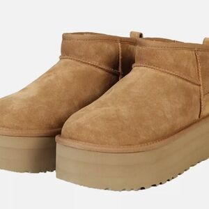 UGG Women's Classic Ultra Mini Platform in Chestnut